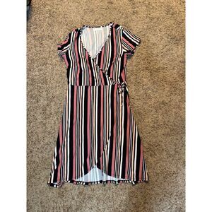 Bobbie Brooks med  wrap dress